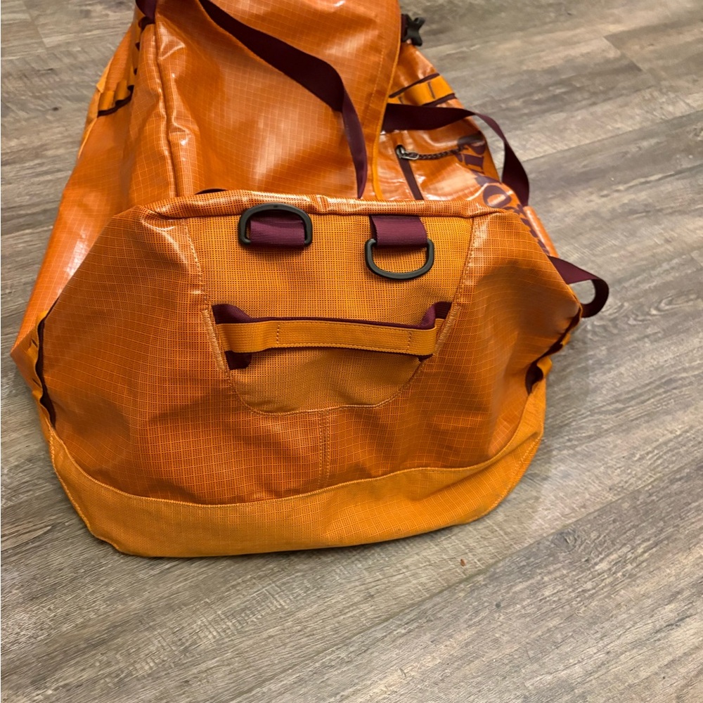 Patagonia Bright Orange Duffel Bag - Picture 3 of 8